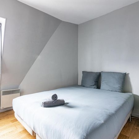 Luxurious 2 Bedroom Tour Eiffel Bourdonnais Free Netflix パリ エクステリア 写真