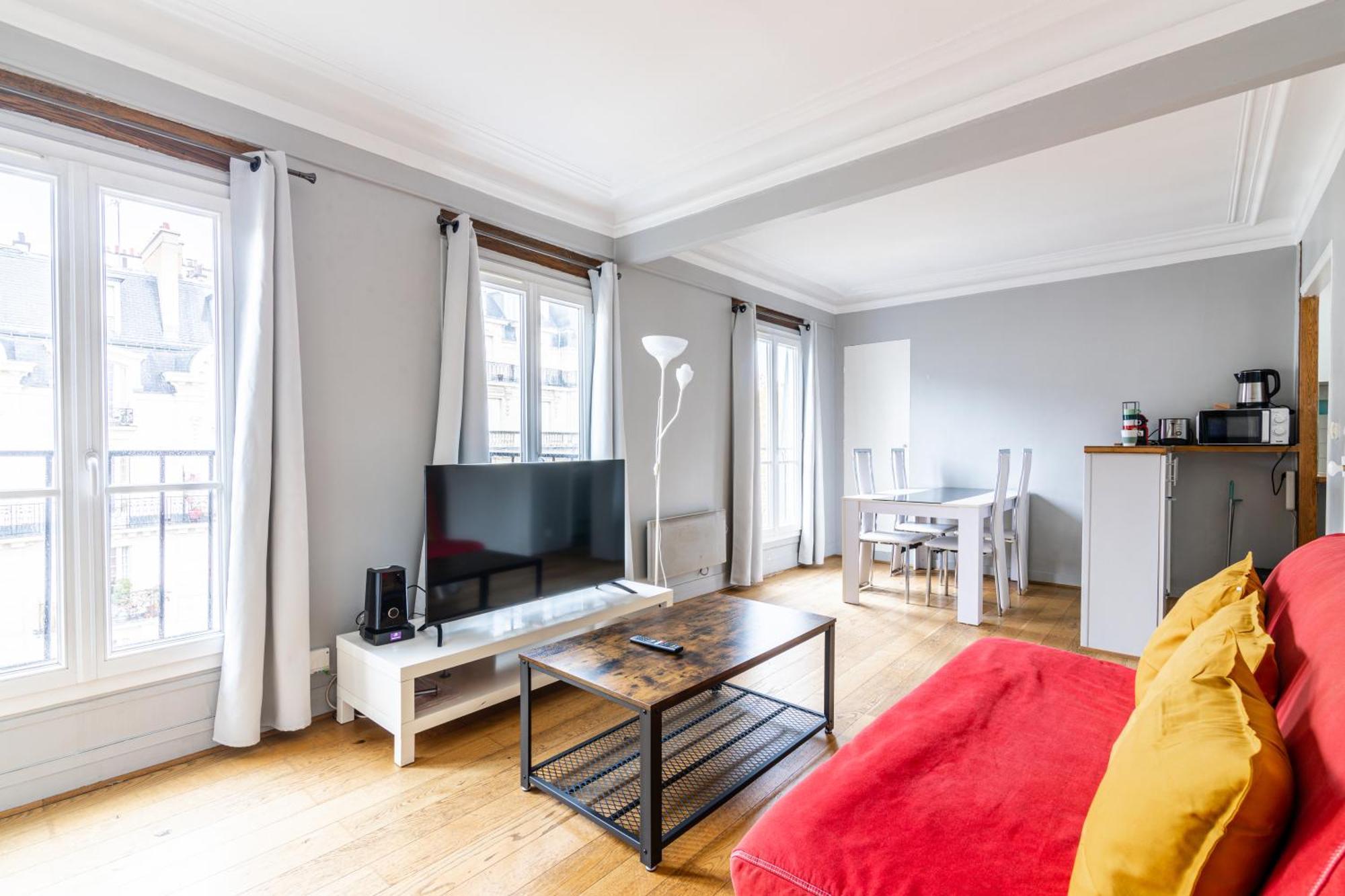 Luxurious 2 Bedroom Tour Eiffel Bourdonnais Free Netflix パリ エクステリア 写真