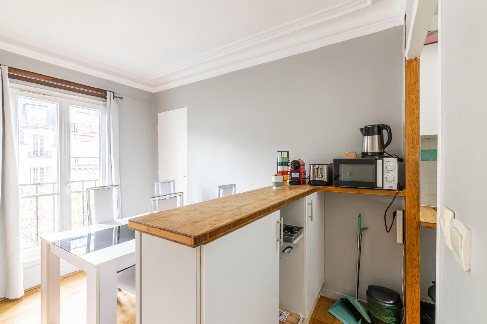 Luxurious 2 Bedroom Tour Eiffel Bourdonnais Free Netflix パリ エクステリア 写真